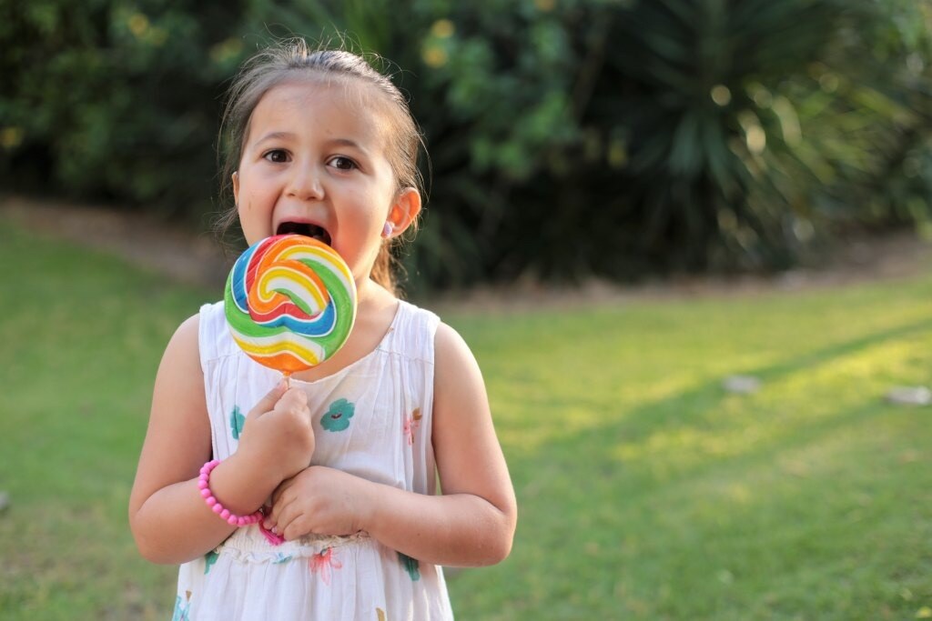 ari-sherbill-271159-unsplash